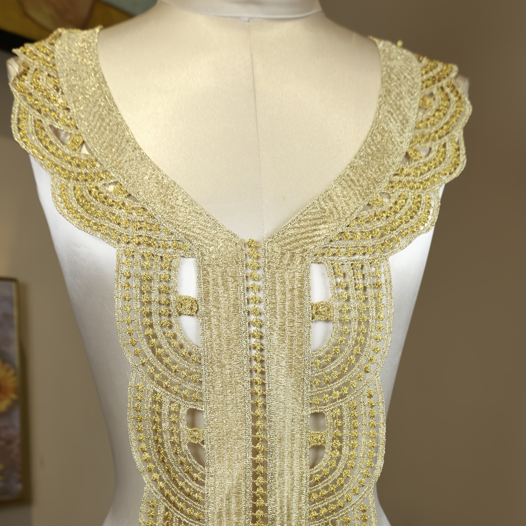 Golden Intricate Arab Robe Dress Water-Soluble Embroidery Lace